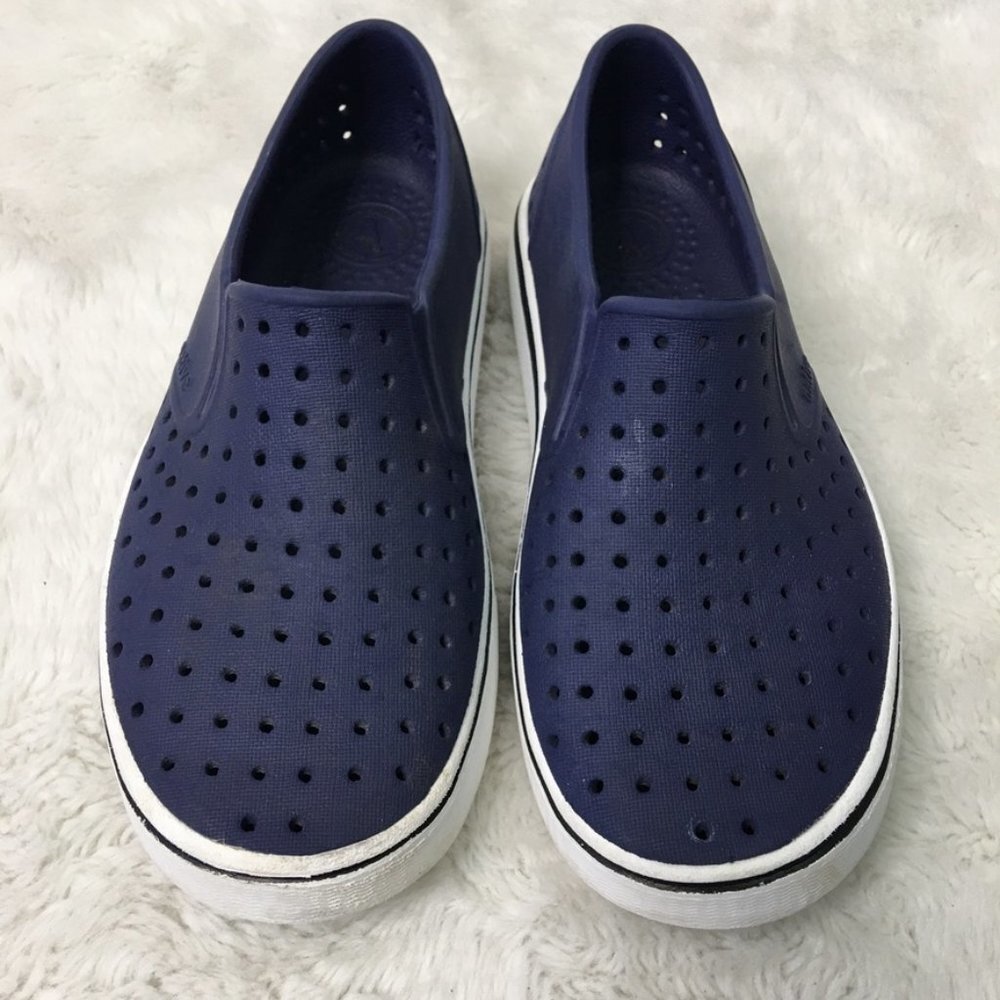 Native Miles Unisex Navy Blue Walking Slip On Shoes Size Mens 4 Womens 6
